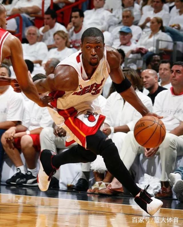 尽管在中场 尽管在中场