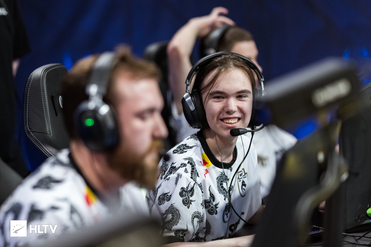 与经验丰富 与经验丰富