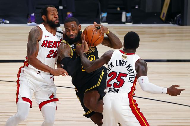 科瓦西奇与 科瓦西奇与